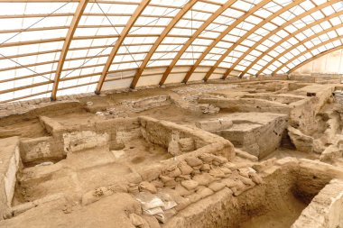 Çatalhöyük olduğunu en eski dünya ile büyük şehirde Neolitik ve Kalkolitik Çumra, Konya şehir yerleşim en iyi korunmuş. Bu yaklaşık 7500 M.ö. yılında inşa edilmiştir