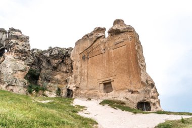 Manzaralı Phrygia vadinin ortasında Türkiye.