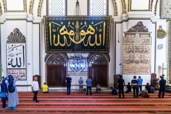ブルサ トルコ 2018 Osmangazi ブルサのウル Camii 大モスク の内部配置図です 最大のモスクのモスクで アートをまねた — ストック写真