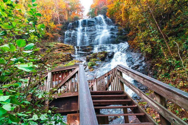 Doğal Şelale Görünümünde Amicalola State Park Georgia Amerika Birleşik Devletleri — Stok fotoğraf