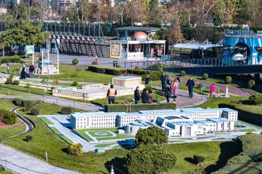 Istanbul, Türkiye - 08 Aralık 2018: Model Görünümü önemli yerler minyatür anıtlar Istanbul'da Haliç yakınındaki reprodüksiyon Miniaturk parkta.