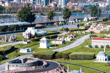 Istanbul, Türkiye - 08 Aralık 2018: Model Görünümü önemli yerler minyatür anıtlar Istanbul'da Haliç yakınındaki reprodüksiyon Miniaturk parkta.