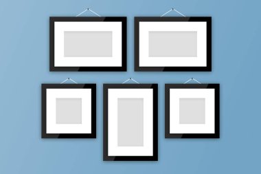 Boş resim çerçeveleri duvar