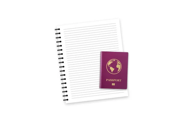 Pasaporte internacional realista rojo con cuaderno en blanco —  Fotos de Stock
