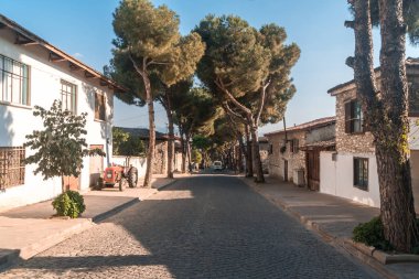 Birgi'de Geleneksel Evlerin Sokak Manzarası