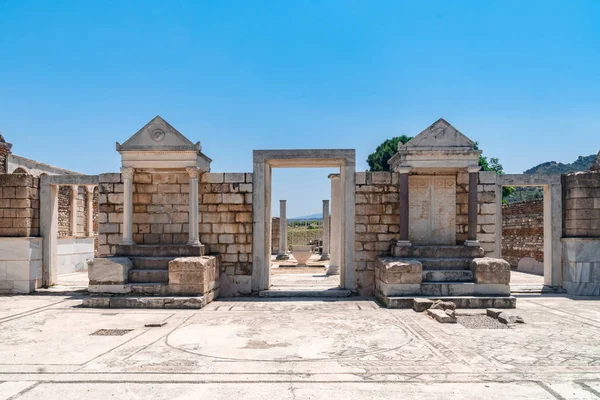 Sardes Ruinas de la ciudad antigua —  Fotos de Stock