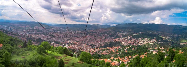 Seilbahn vom Stadtzentrum nach Trebevic — Stockfoto