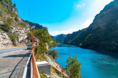 Bosna'da Neretva Nehri