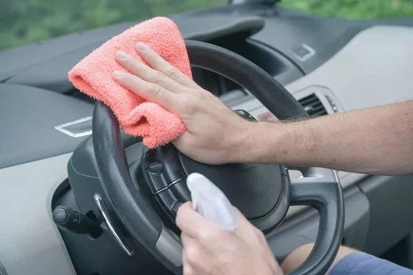 Auto interieur reinigen — Stockfoto