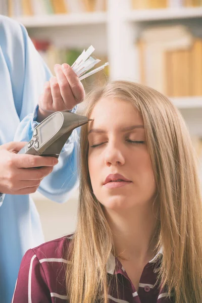 Finden Eines Akupunkturpunktes Mit Elektronischem Gerät Der Auch Zur Anwendung — Stockfoto