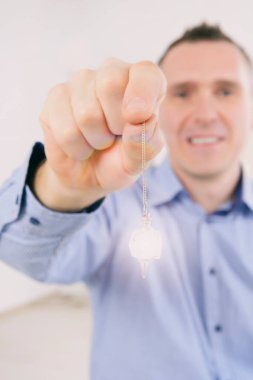 Sarkaçlı el, suya indirme aracı.