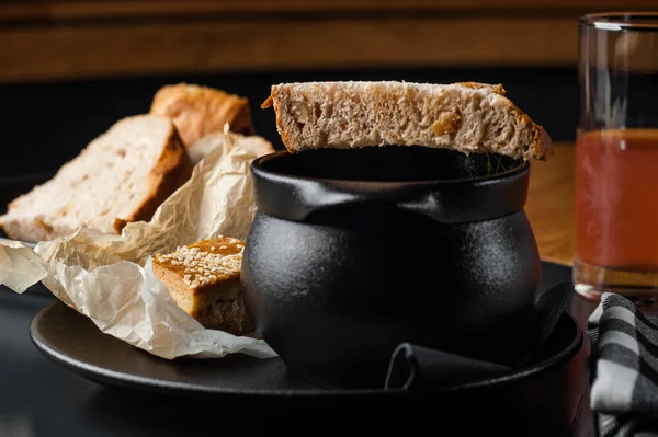 Red borsch. Restaurant serving borsch. food photo on black background — Stock Photo, Image