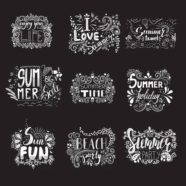 Hora de verano. Cita inspiradora. Ilustración dibujada a mano con letras de mano en pizarra. Ilustración vectorial. Perfecto para tarjeta de felicitación, postal, impresión, banner . — Vector de stock