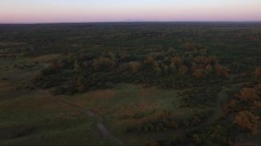 İnsanlar kırsal alanlarda, dron havadan görüntüleri