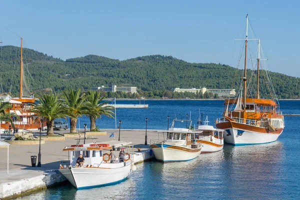 Big White Brown Wooden Sailboat Anchored Next Dock Town — Stock Photo, Image