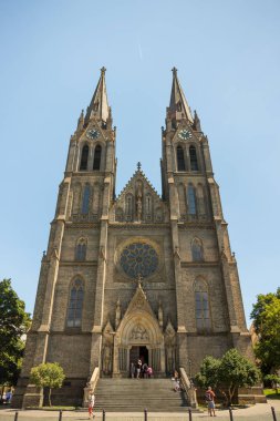 Prag, Çek Cumhuriyeti,23 Temmuz 2019: Namesti miru veya Barış Meydanı'ndaki Aziz Ludmila Kilisesi