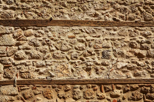 Oude gebarsten stenen muur. ruwe oppervlaktestructuur. — Stockfoto