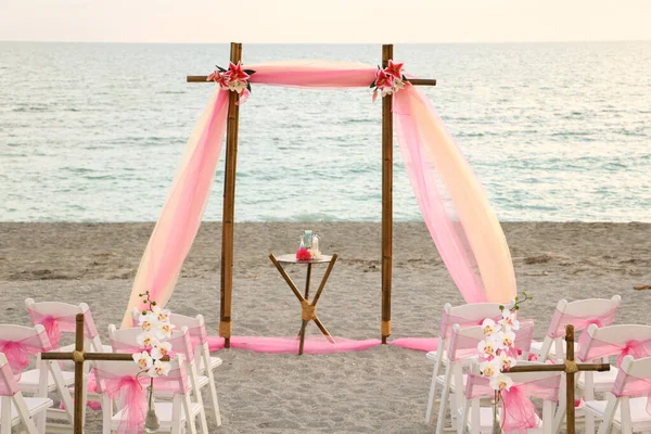 Plaj Düğün Kemeri, Dekorasyon ve Sandalyeler