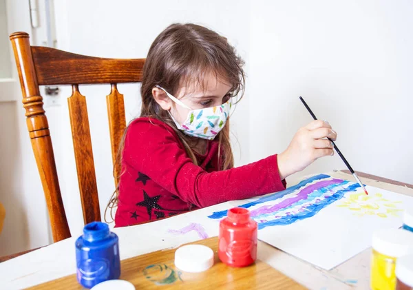 Beautiful Year Old Girl Does Her Homework — Stock Photo, Image