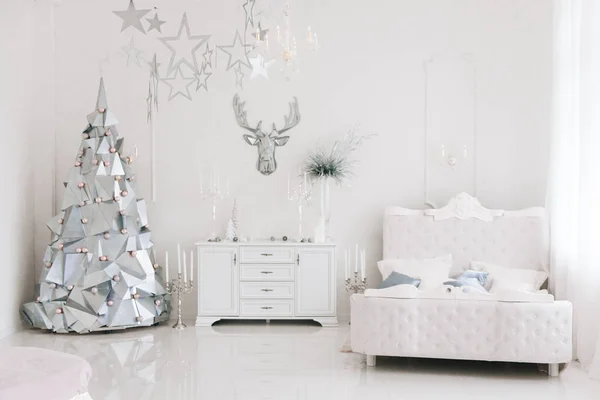 Uma Bela Sala Estar Decorada Para Natal Com Árvore Natal — Fotografia de Stock