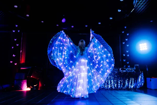 Show Programm Des Hochzeitstages Neon Show Mit Einem Mädchen Urlaub — Stockfoto