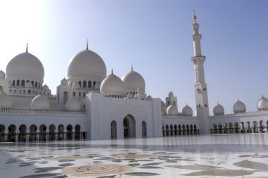 Şeyh Zayed Ulu Camii Merkezi