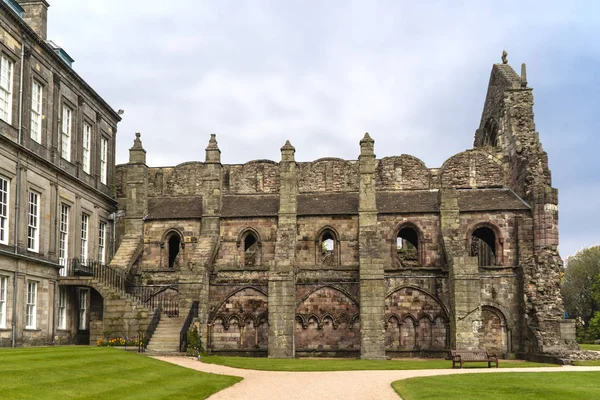 As ruínas da Abadia de Holyrood Edimburgo Fotografias De Stock Royalty-Free