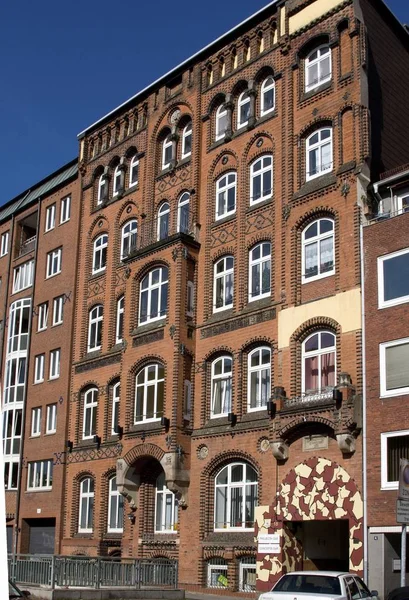 Brązowe Stare Cegły Budynek Fasada Hamburg Niemcy Europa — Zdjęcie stockowe