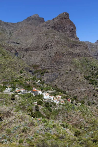 Klippiga Bergen Med Village Houses Teno Las Lagunetas Teneriffa Kanarieöarna — Stockfoto