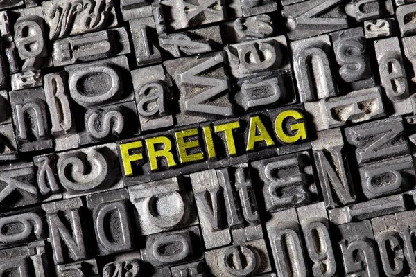 鉄の手紙と金曜日にドイツ語の単語の完全なフレームのイメージ — ストック写真