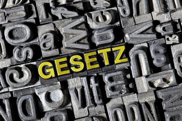 Żelazo Ołowiu Litery Tworzące Niemieckim Słowo Prawa — Zdjęcie stockowe