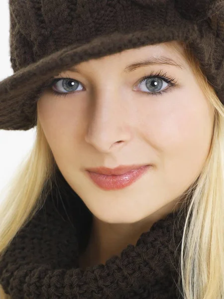 Девушка Коричневой Шляпе Портретное Лицо Студии — стоковое фото