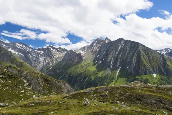 雄大な山の景色 — ストック写真