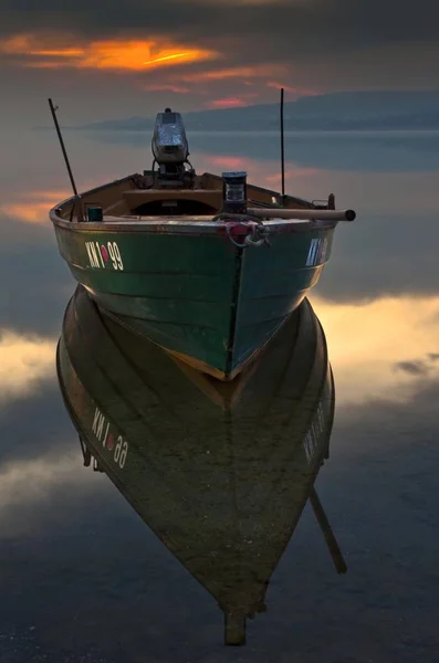 德国巴登 符腾堡康斯坦茨湖上的雷塞瑙岛的渔船 — 图库照片