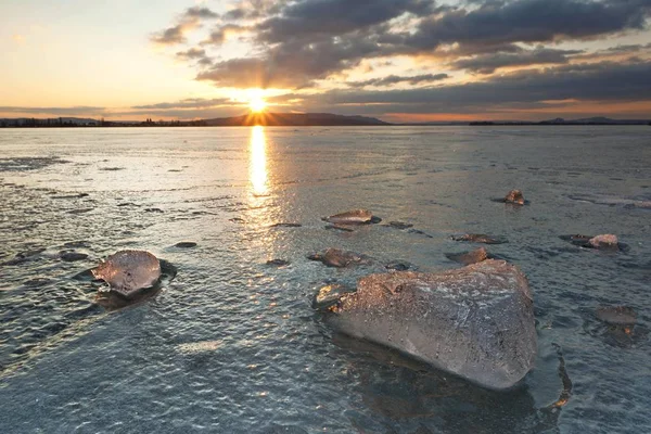Ledové Kry Bodamském Jezeře Podvečerním Šeru Sandseele Ostrov Reichenau Bádensko — Stock fotografie