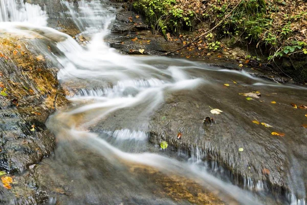 Vattenfall Vid Struempfelbach Ström Baden Wuerttemberg Tyskland Europa — Stockfoto