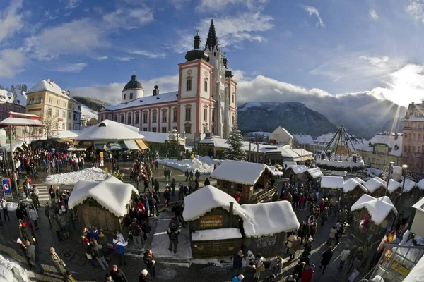 Kerstmarkt Voor Mariazell Basiliek Het Centrale Plein Van Mariazell Opper — Stockfoto