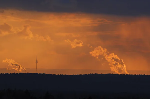 Akşam Işığında Nürnberg Televizyon Kulesi Orta Frankonya Bavyera Almanya Avrupa — Stok fotoğraf