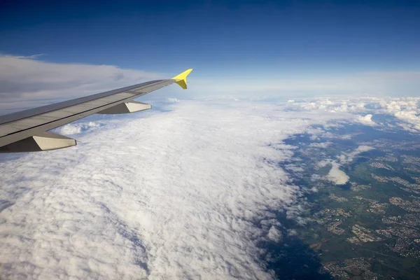 Aeronaves Voo Acima Uma Frente Nuvem Baden Wrtemberg Alemanha Europa — Fotografia de Stock