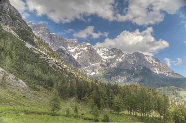 Paisaje Montaña Montañas Dachstein Cielo Nublado Tierra Salzburgo Austria Europa —  Fotos de Stock