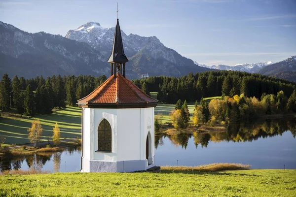 Cappella Hegratsrieder Vedere Lago Una Mattina Autunno Baviera Germania Europa — Foto Stock