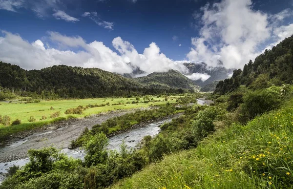 Vista Panorâmica Vale Típico Nos Alpes Sul Costa Oeste Ilha — Fotografia de Stock