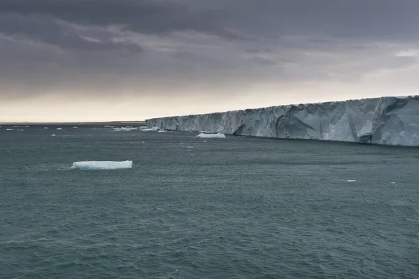 Vue Panoramique Brsvellbreen Long Front Glacier Hémisphère Nord Austfonna Nordaustlandet — Photo