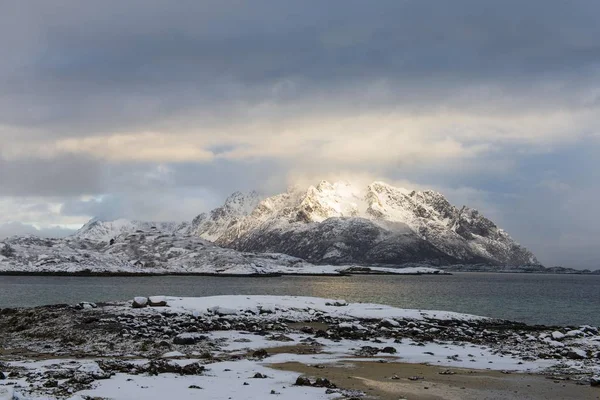 Живописный Вид Фьорд Зимой Svolvaer Lofff Норвегия Европа — стоковое фото