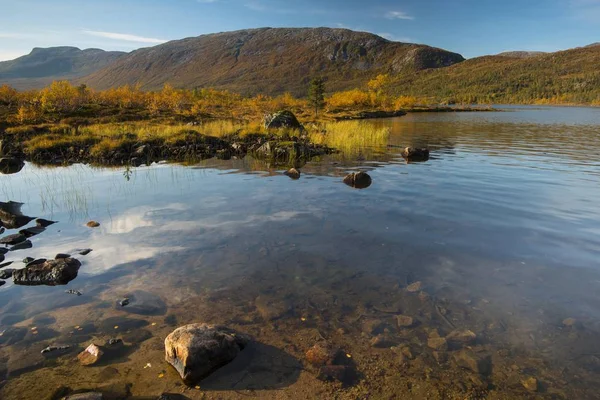 Vista Panorámica Del Lago Andervatnet Parque Nacional Nderdalen Senja Noruega — Foto de Stock