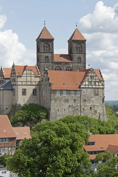 Vyhlídkový Pohled Hrad Kolegiát Kostel Servatius Klášterními Budovami Schlossbergu Nebo — Stock fotografie