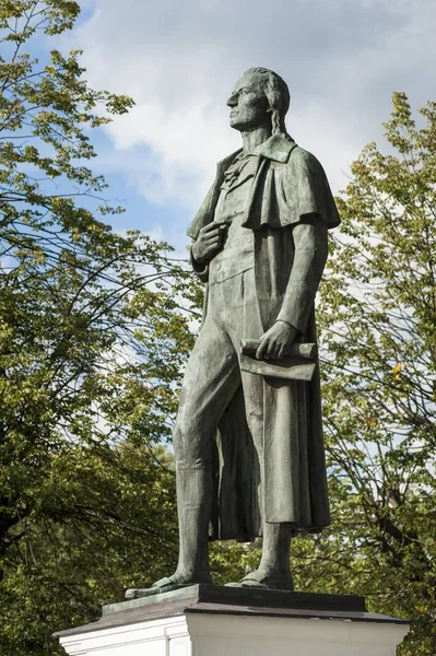 Staty Schiller Monument Komedi Huset Centralnij Rajon Kaliningrad Kaliningrad Oblast — Stockfoto