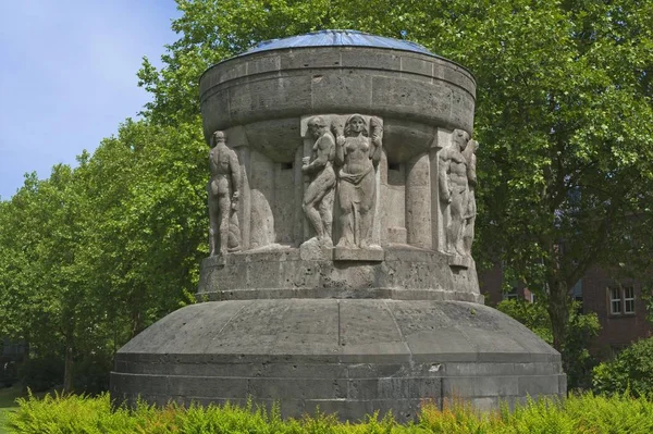 遊歩道上の戦争記念碑 Mnster Mnsterland 北ライン ヴェストファーレン州 ドイツ ヨーロッパ — ストック写真