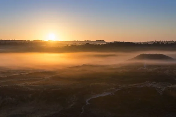 Brouillard Sur Les Dunes Landes Lever Soleil Henne Région Danemark — Photo