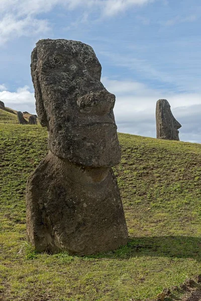 Ομάδα Αγαλμάτων Moai Rano Raraku Νησί Του Πάσχα Χιλή Νότια — Φωτογραφία Αρχείου